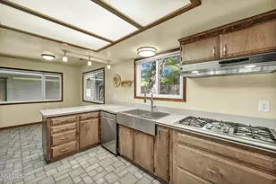 614 W 3rd St, Carson City, NV 89703 - Photo 12
