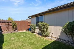 1643 Meadows Ave, Fernley, NV 89408 - Photo 42