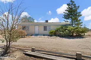 4210 Deodar St, Silver Springs, NV 89429 - Photo 2