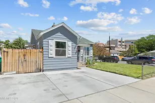 545 Claremont St, Reno, NV 89502 - Photo 2