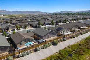 736 Valmy Dr, Reno, NV 89506 - Photo 44