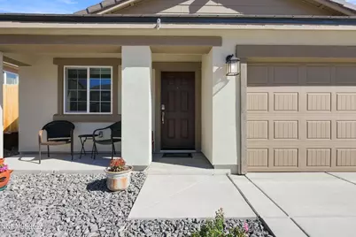804 Cascade Range Drive, Sparks, NV 89436 - Photo 4