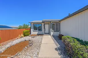 5743 Cinnamon Ct, Sun Valley, NV 89433 - Photo 18