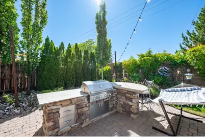 1033 Crown View Drive, Reno, NV 89523 - Photo 16