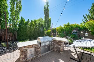 1033 Crown View Dr, Reno, NV 89523 - Photo 16