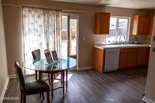 1385 Cooney Dr, Silver Springs, NV 89429 - Photo 6
