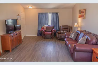 1385 Cooney Drive, Silver Springs, NV 89429 - Photo 4