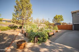 578 Carson Pass Ct, Sparks, NV 89436 - Photo 4