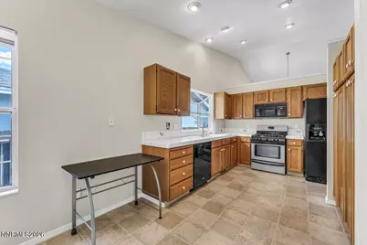 966 Bernice Court, Sparks, NV 89436 - Photo 8