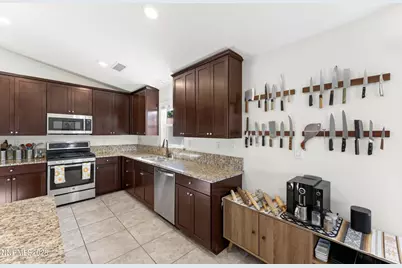 7155 Quill Drive, Reno, NV 89506 - Photo 12