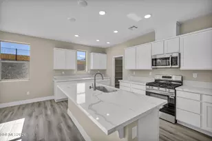 154 Radiant Dr, Indian Hills, NV 89705 - Photo 4