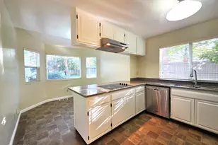 437 Octavia Ct, Reno, NV 89509 - Photo 6