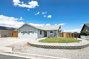 1660 Billow Dr, Sparks, NV 89441 - Photo 2