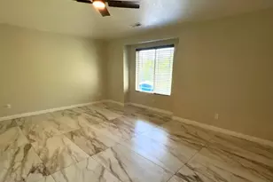 1319 Powell Ln, Reno, NV 89502 - Photo 8
