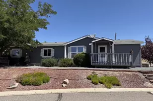 116 Walker St, Gardnerville, NV 89410 - Photo 2