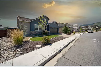274 Commodore Drive, Verdi, NV 89439 - Photo 2