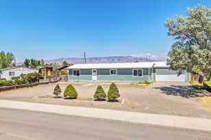 285 Lemaire Rd, Battle Mountain, NV 89820 - Photo 2