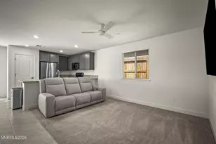933 Cascade Range Dr, Sparks, NV 89436 - Photo 4