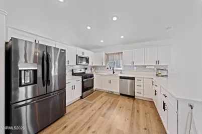 17321 Desert Lake Drive, Reno, NV 89508 - Photo 14