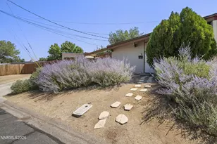 11304 Green Mountain St, Reno, NV 89506 - Photo 4