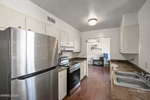 11304 Green Mountain St, Reno, NV 89506 - Photo 6