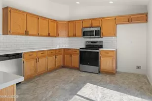 362 Emigrant Wy, Fernley, NV 89408 - Photo 6