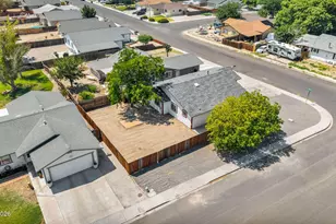 301 Burntwood St, Fallon, NV 89406 - Photo 4