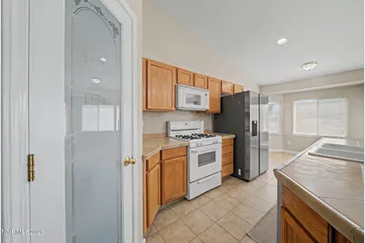 11060 Chesapeake Drive, Reno, NV 89506 - Photo 6