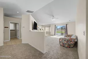 11060 Chesapeake Dr, Reno, NV 89506 - Photo 14