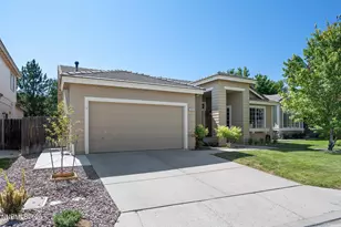 3060 Fairwood Dr, Reno, NV 89502 - Photo 2