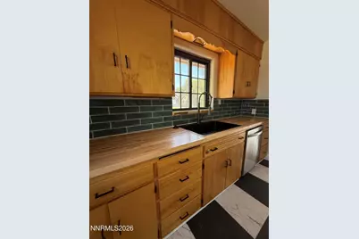305 E 4th Street, Winnemucca, NV 89445 - Photo 8
