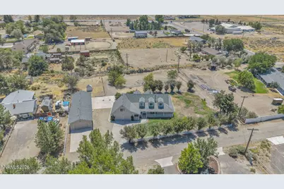 1811 Helman Drive, Gardnerville, NV 89410 - Photo 2