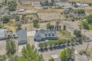 1811 Helman Dr, Gardnerville, NV 89410 - Photo 2