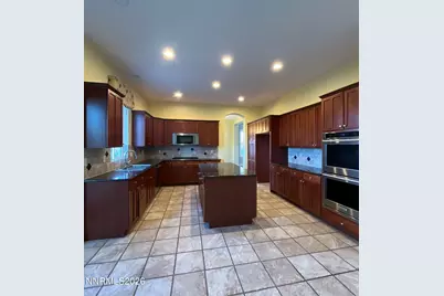 2810 Halo Drive, Sparks, NV 89436 - Photo 8