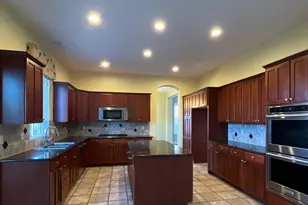 2810 Halo Dr, Sparks, NV 89436 - Photo 8