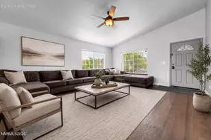 7539 Cezanne Ct, Sun Valley, NV 89433 - Photo 2