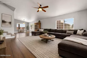 7539 Cezanne Ct, Sun Valley, NV 89433 - Photo 4