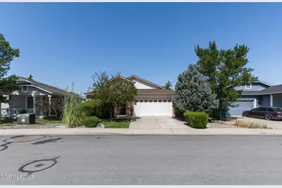 2125 Evergreen Park Drive, Reno, NV 89521 - Photo 2