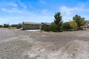 1165 Rancho Rd, Fernley, NV 89408 - Photo 4