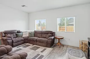 1040 Conifer Dr, Fallon, NV 89406 - Photo 4