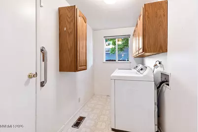 2880 Caballo Drive, Reno, NV 89502 - Photo 16