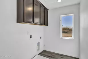 7576 Dream Catcher Rd, Sun Valley, NV 89433 - Photo 20