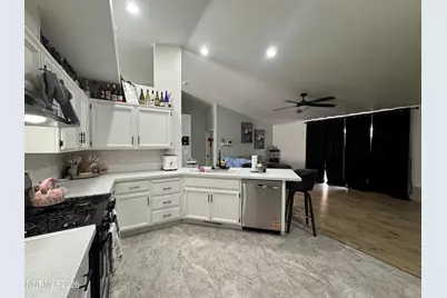 718 Hastings Way, Fernley, NV 89408 - Photo 6