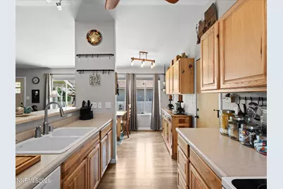 2910 Harding Circle, Reno, NV 89503 - Photo 16