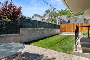 1220 Wright St, Reno, NV 89509 - Photo 8