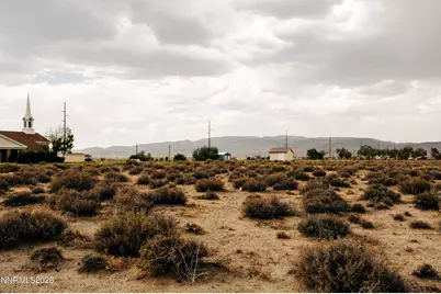 1090 E Green Avenue, Silver Springs, NV 89429 - Photo 16