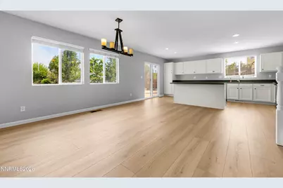 7750 Porto Court, Sparks, NV 89436 - Photo 6