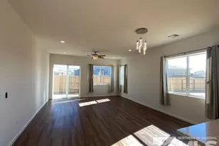 7630 Navasota Dr, Sparks, NV 89436 - Photo 8