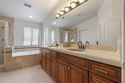10063 Kentfield Place, Reno, NV 89521 - Photo 18