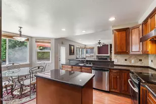 10063 Kentfield Pl, Reno, NV 89521 - Photo 10